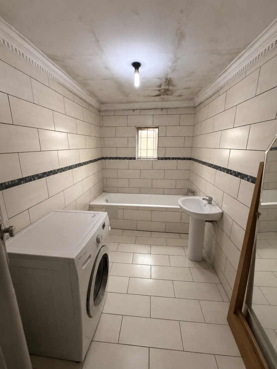 2 Bedroom Property for Sale in Mfuleni Western Cape